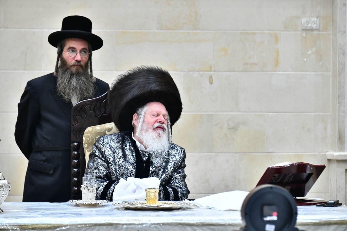 פסח שני בחצה"ק פרמישלן