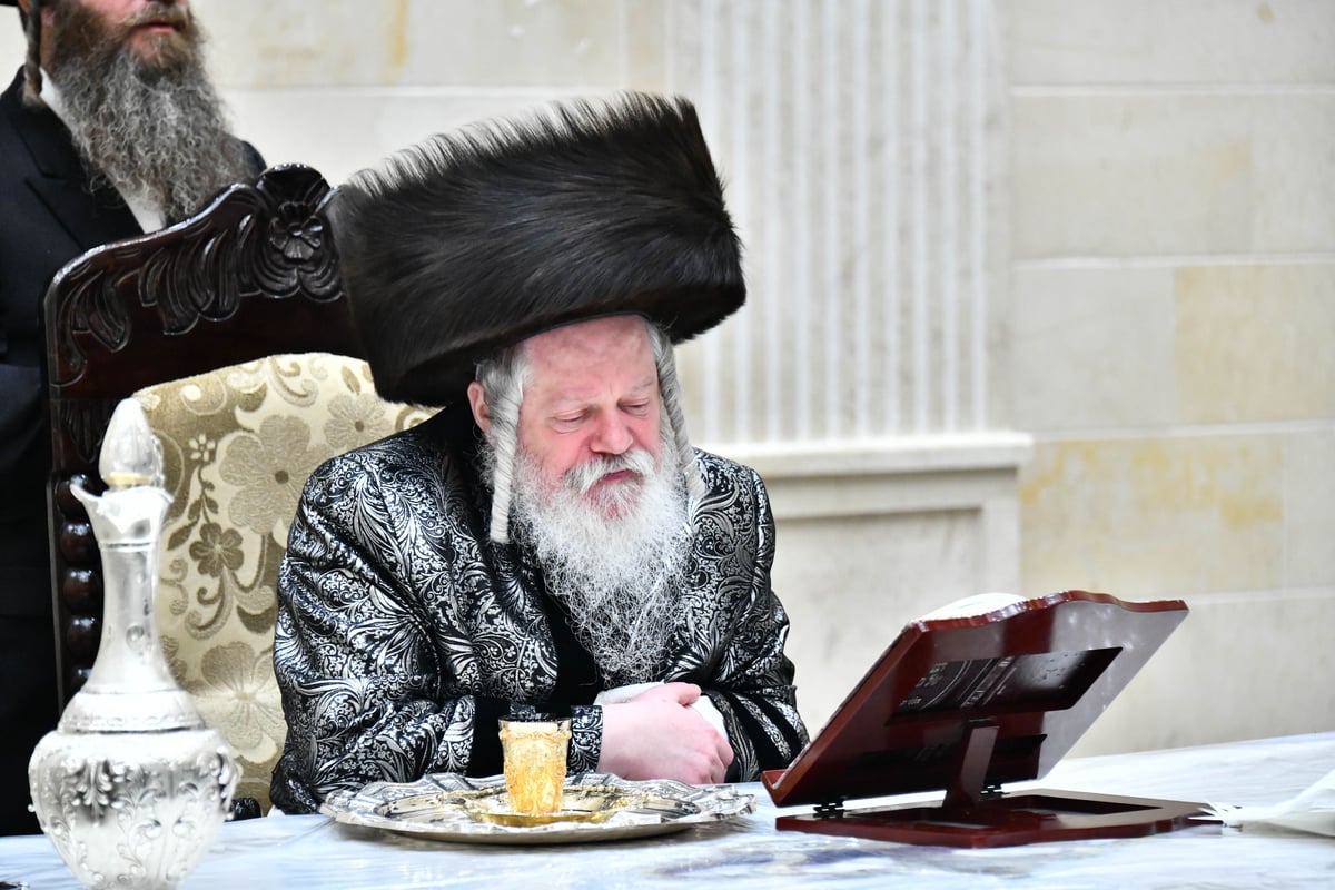 פסח שני בחצה"ק פרמישלן