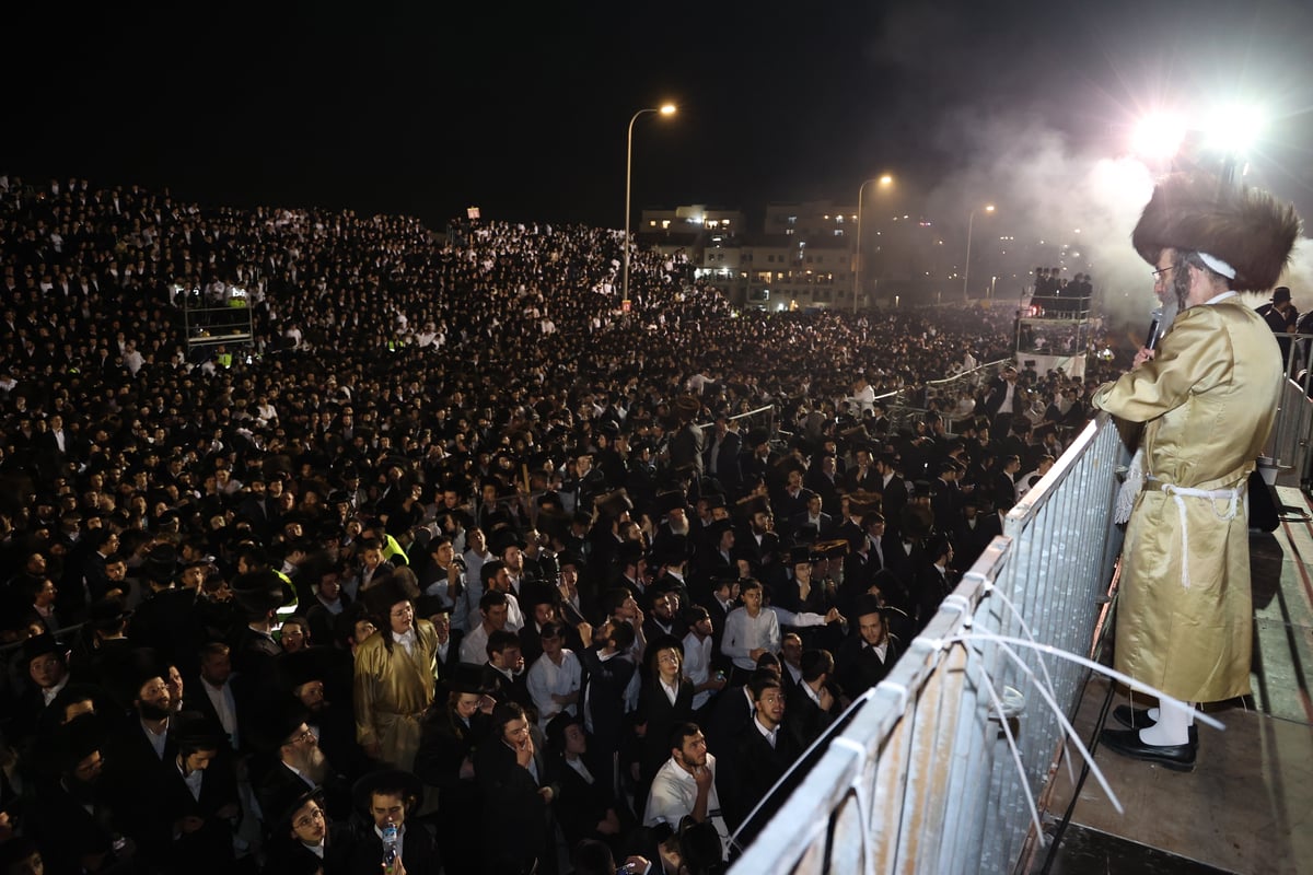 הרה"צ רבי אלימלך בידרמן בהדלקה