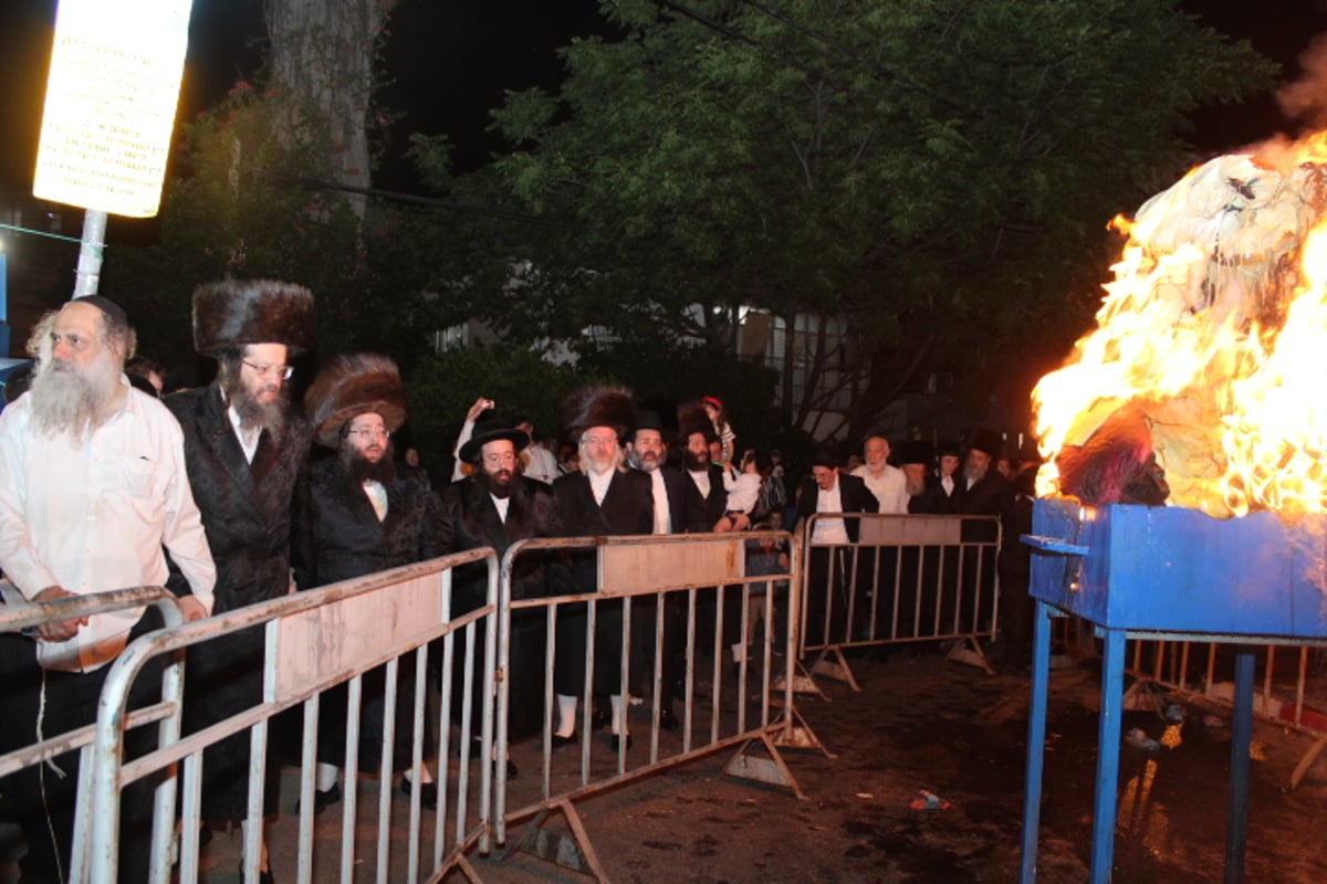 ל"ג בעומר בחצה"ק צאנז ז'ימגראד