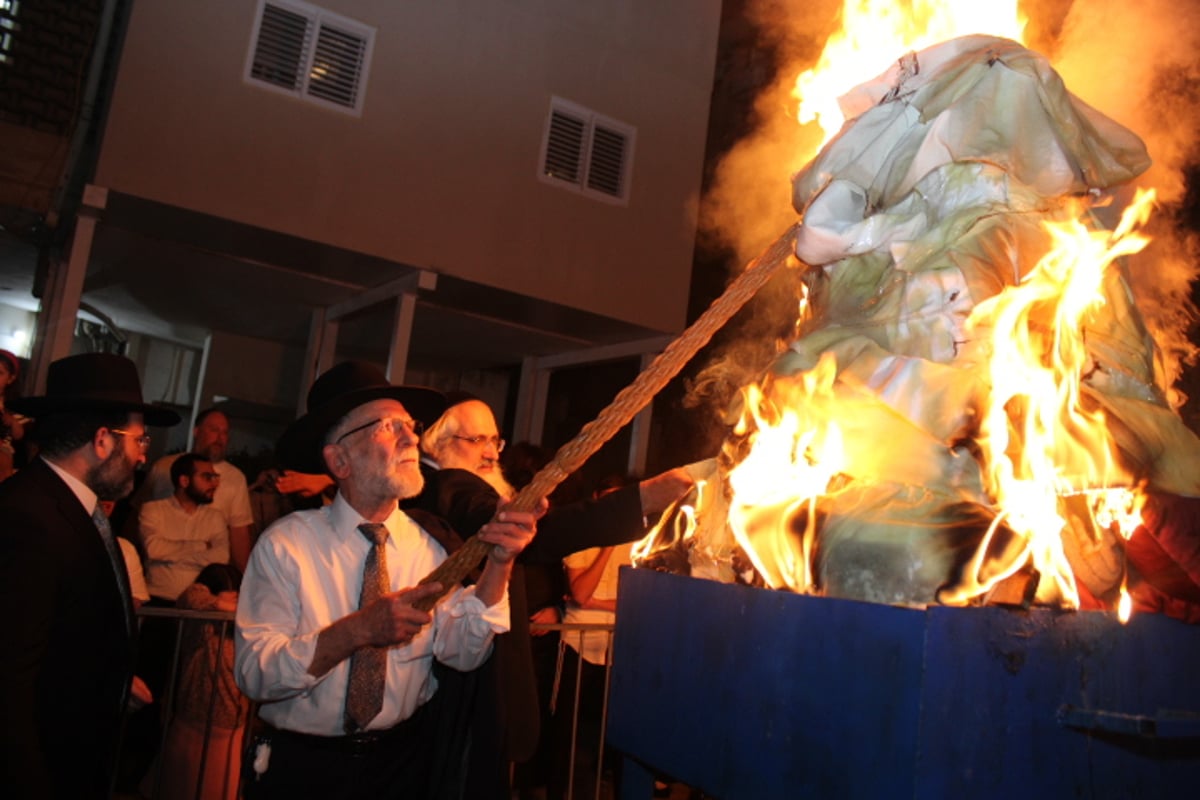 ל"ג בעומר בחצה"ק צאנז ז'ימגראד