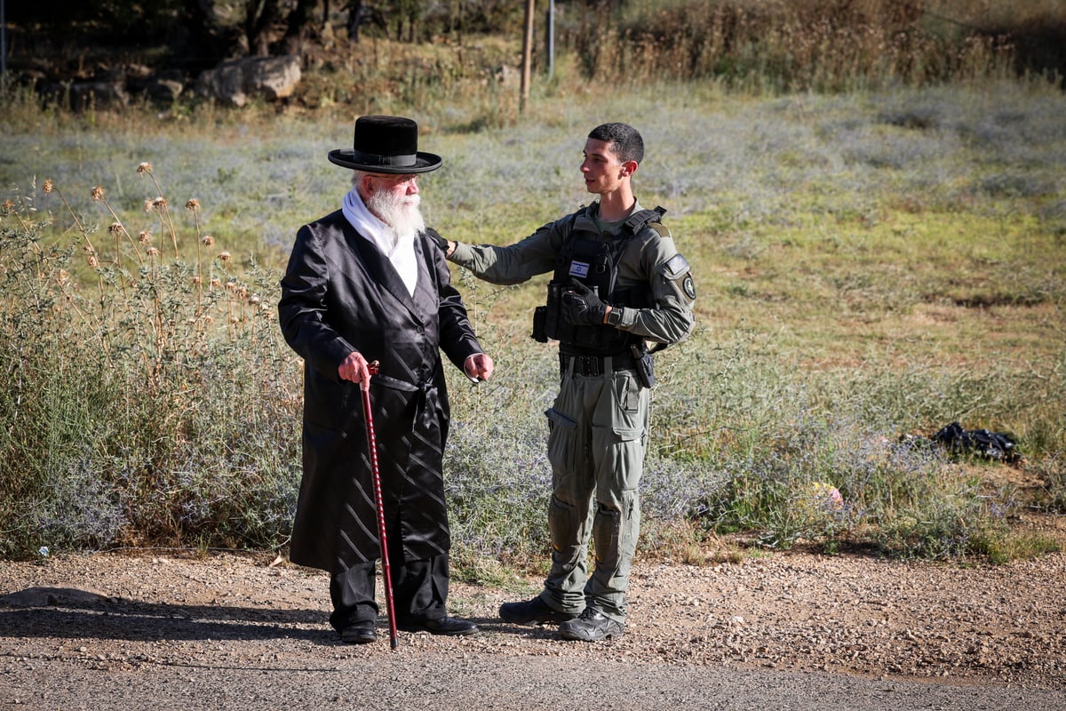 יהודים מנסים להגיע אל רבי שמעון