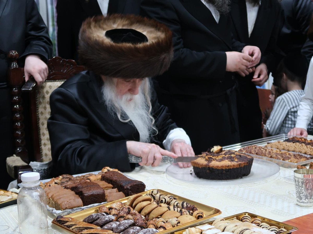 ל"ג בעומר בחצה"ק מכנובקא בעלזא