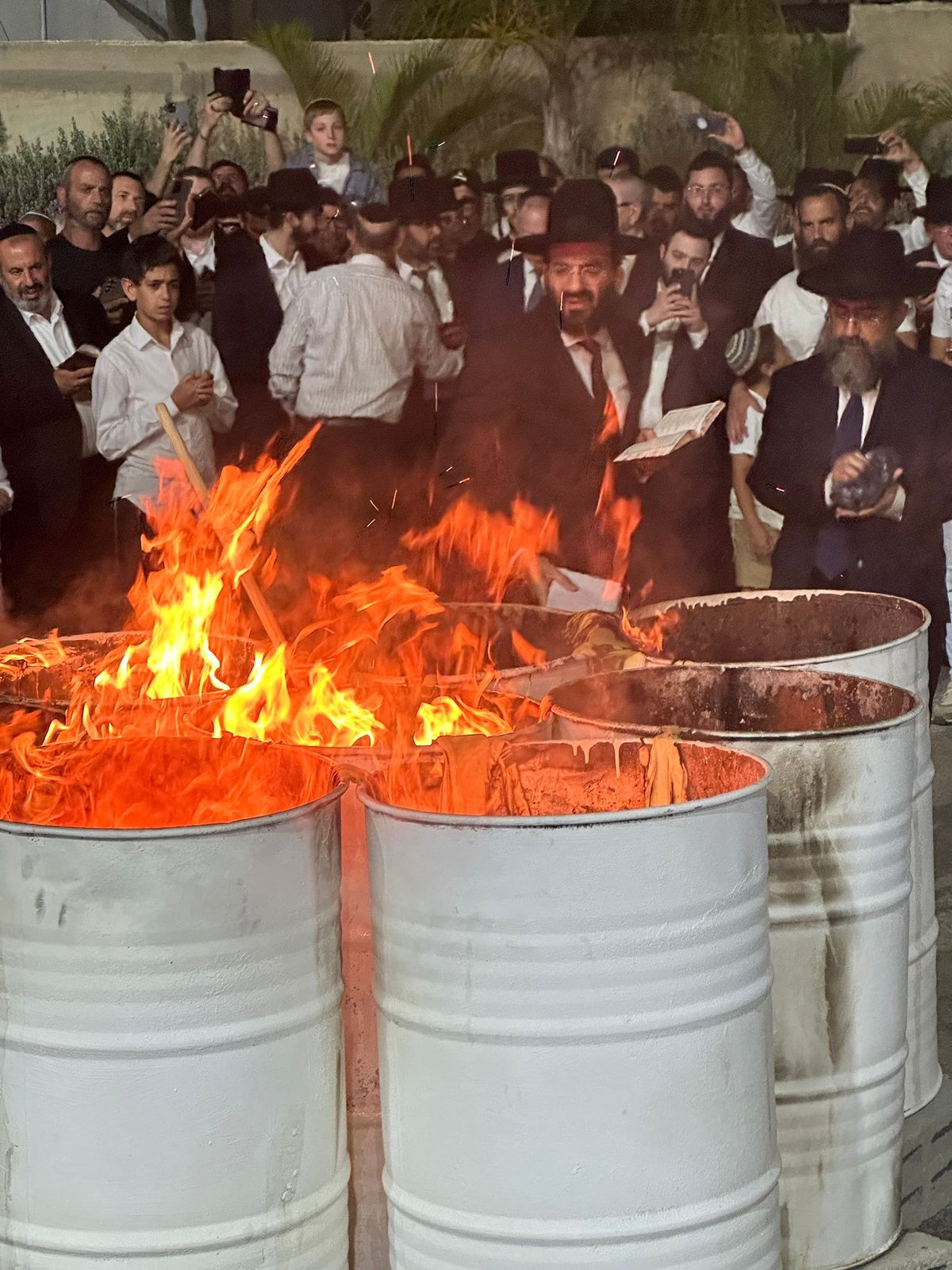 ל"ג בעומר אצל האדמו"ר רבי פנחס אבוחצירא