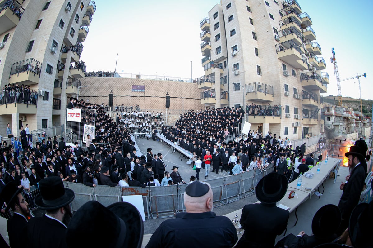 ל"ג בעומר בחצה"ק ערלוי