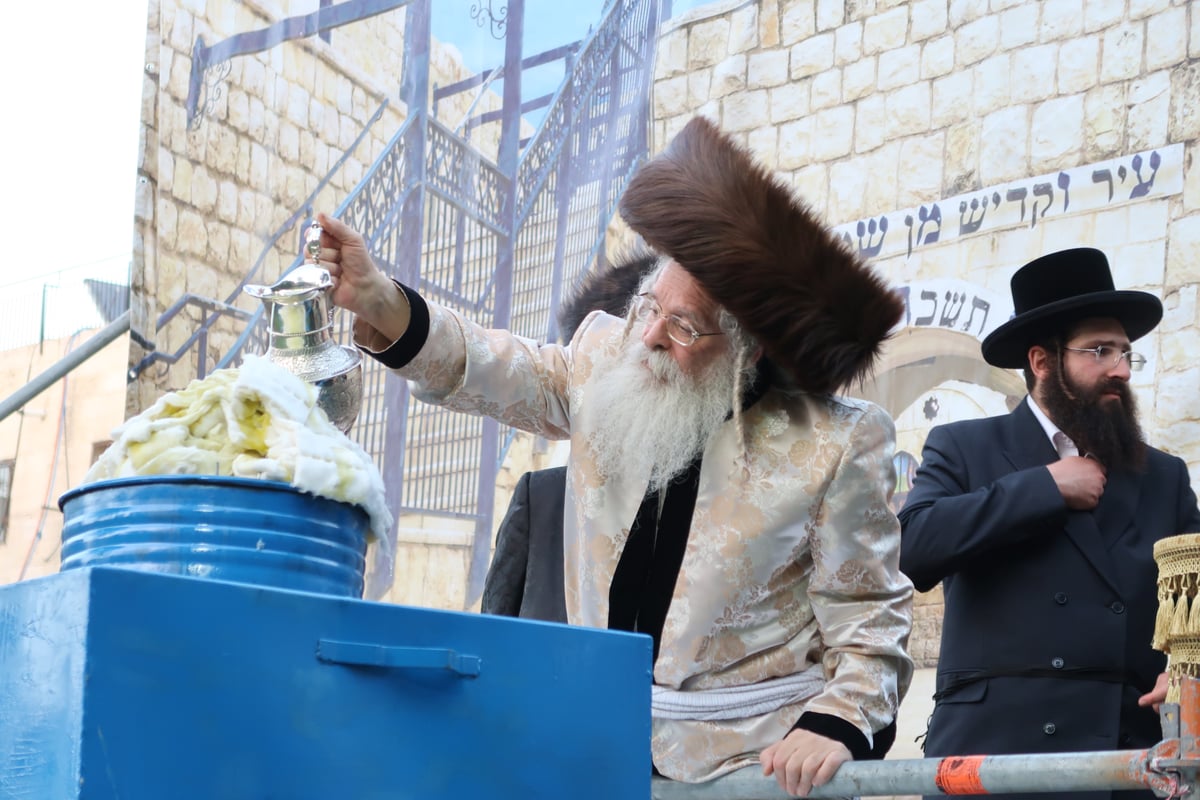 ל"ג בעומר בחצה"ק נדבורנה ירושלים