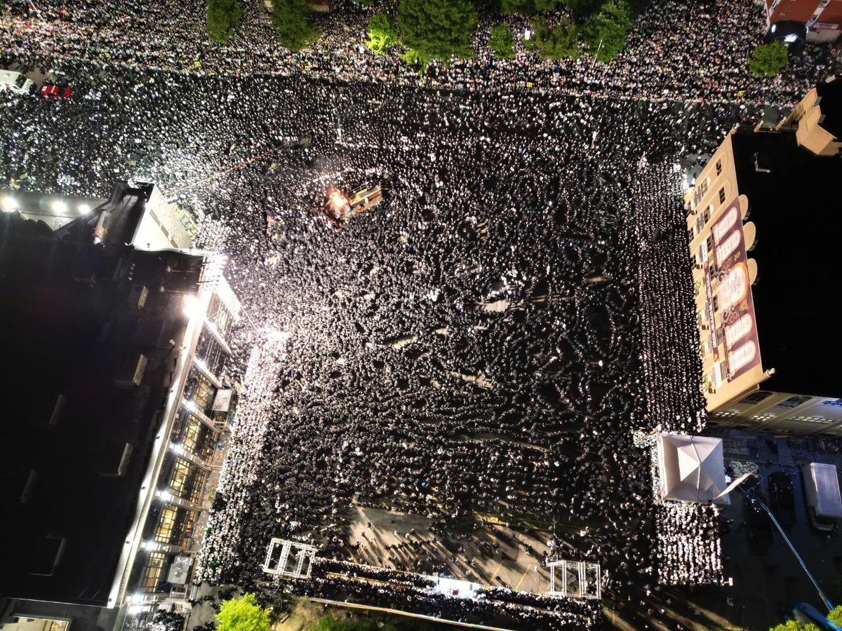 ל"ג בעומר בחצה"ק סאטמר