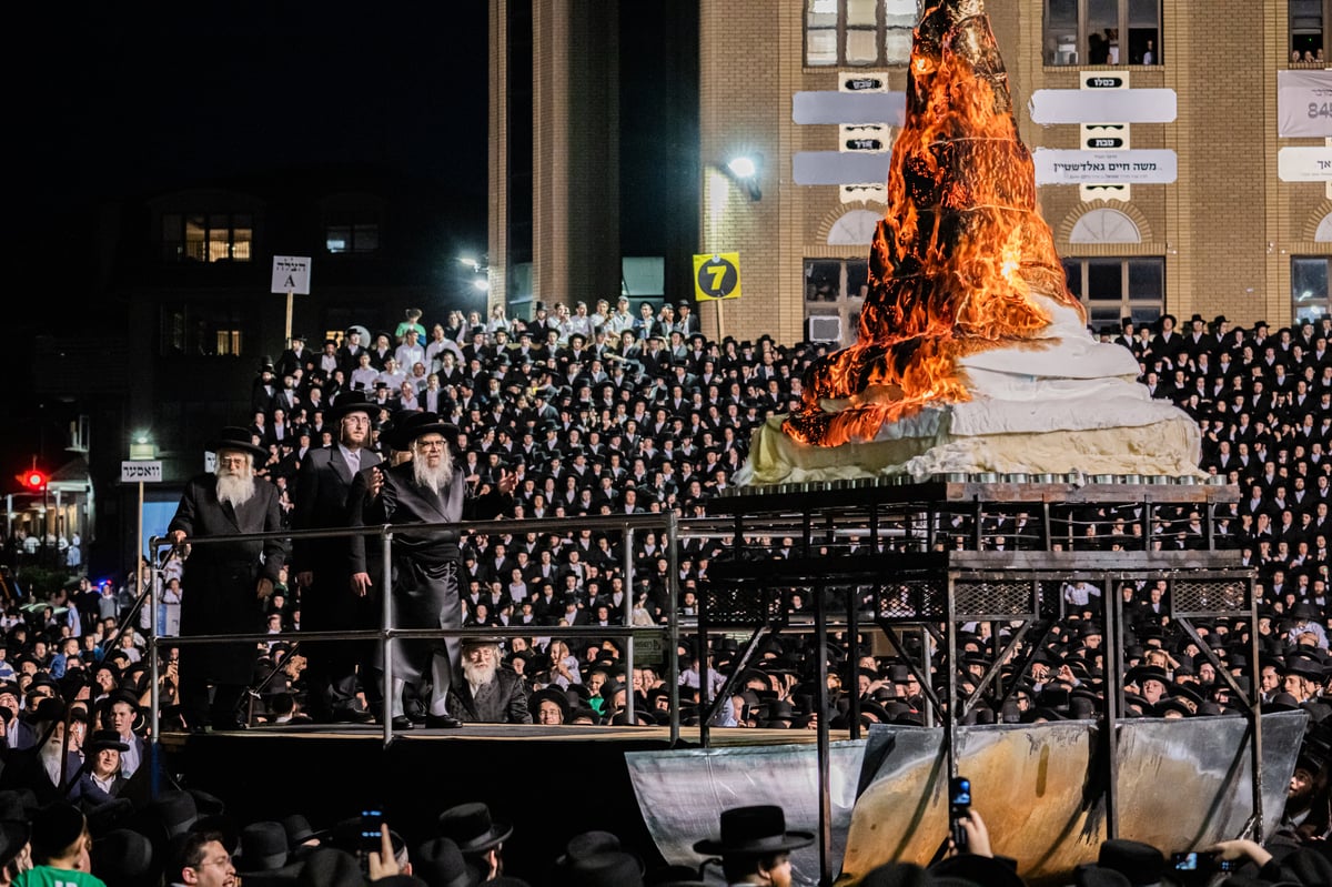 ל"ג בעומר בחצה"ק סאטמר