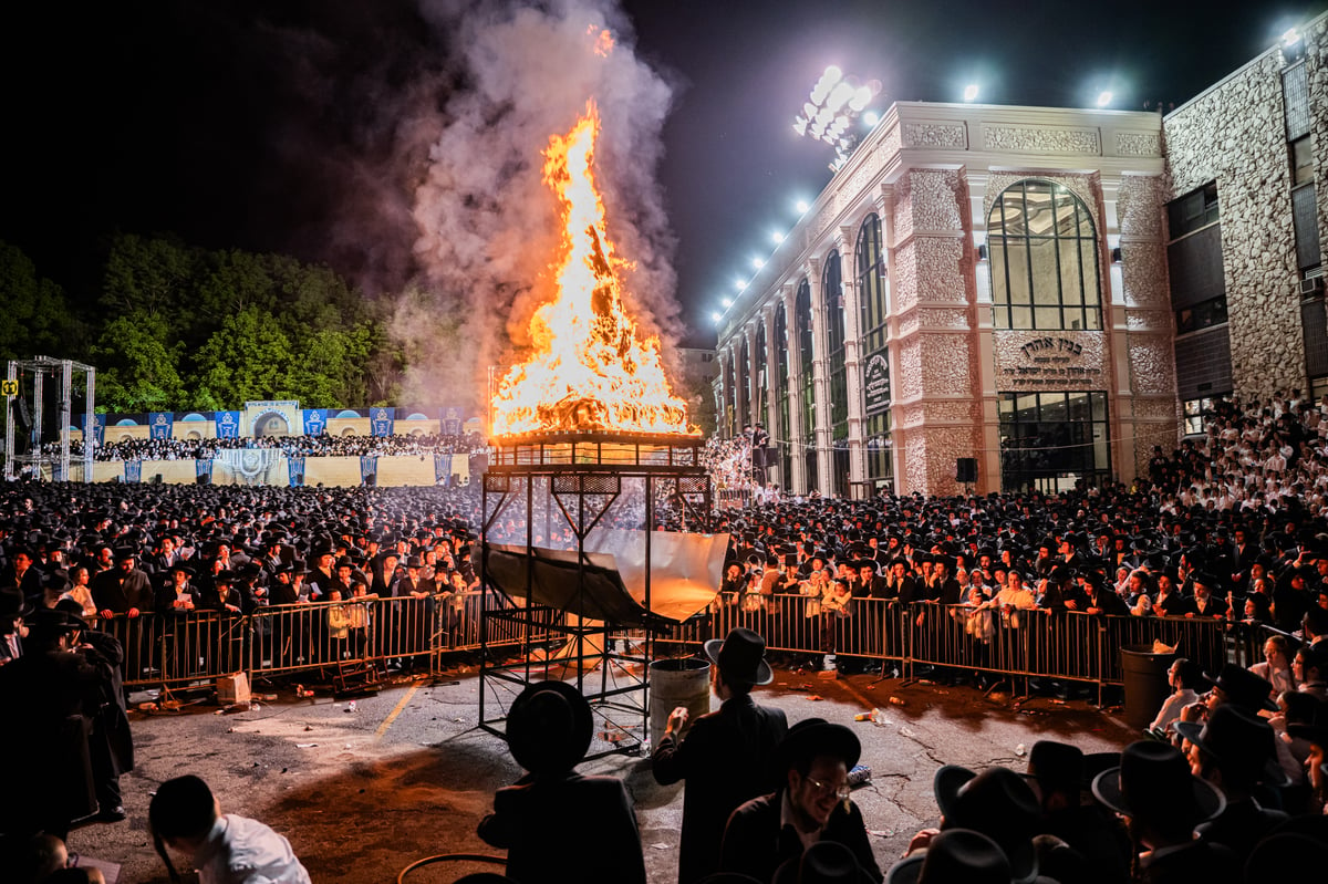 ל"ג בעומר בחצה"ק סאטמר