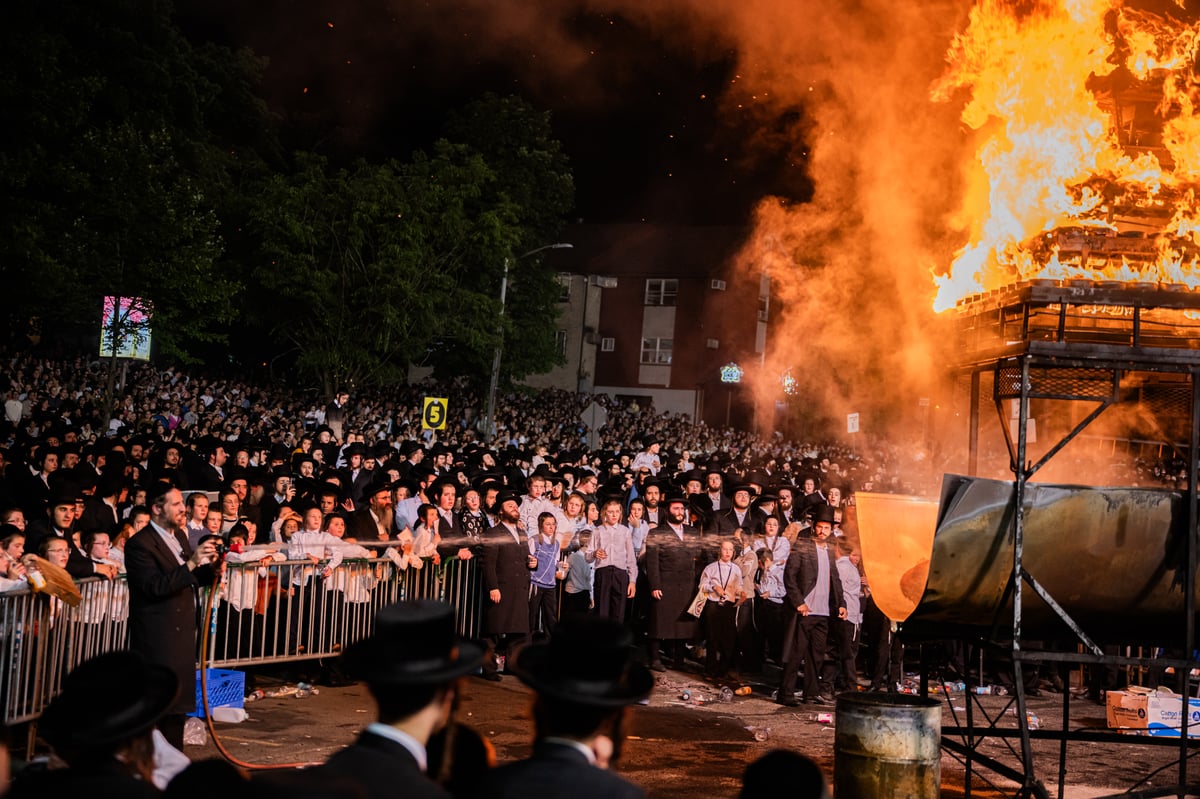 ל"ג בעומר בחצה"ק סאטמר