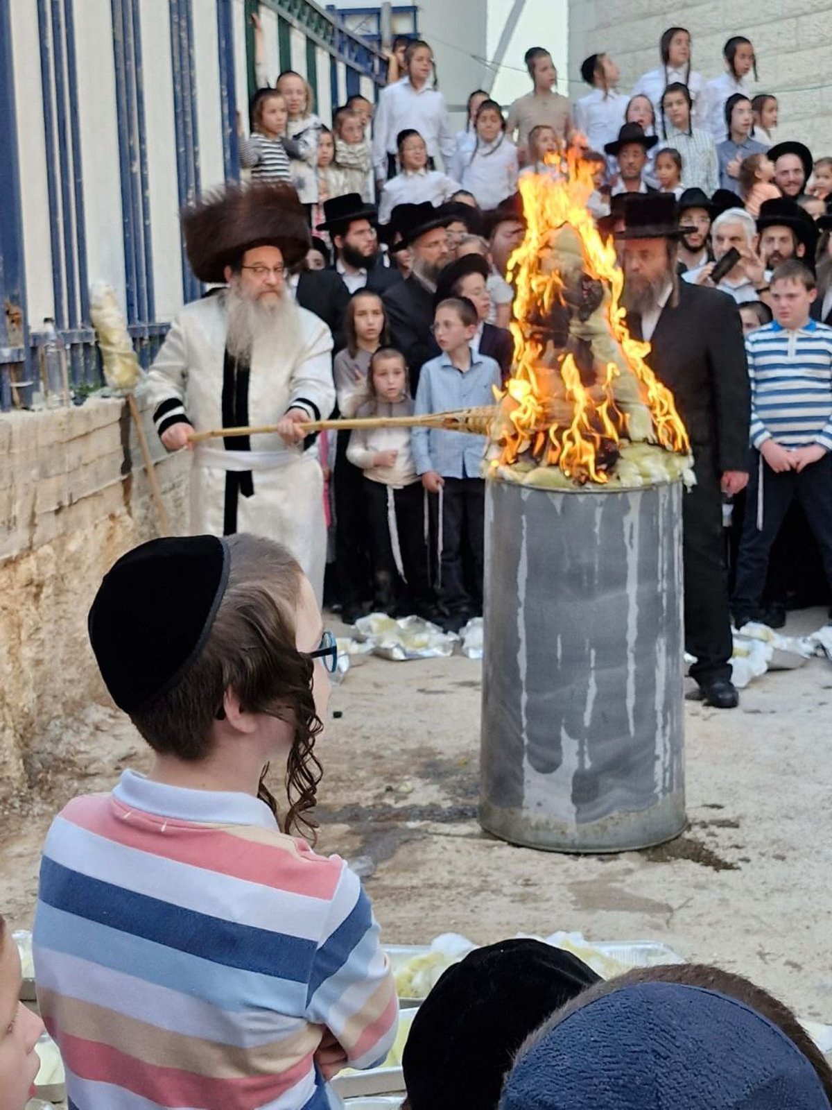 ל"ג בעומר בחצה"ק נדבורנה אלעד