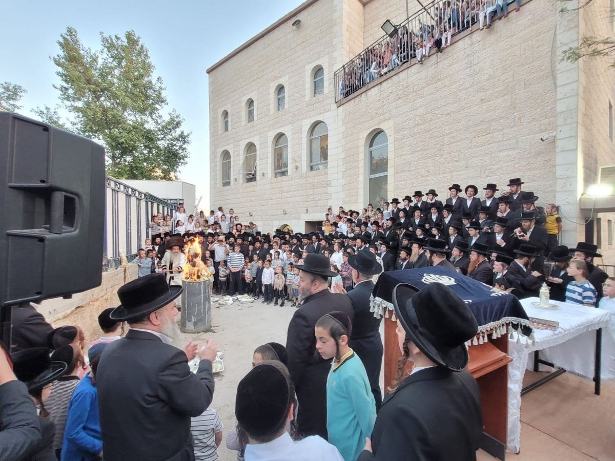 ל"ג בעומר בחצה"ק נדבורנה אלעד