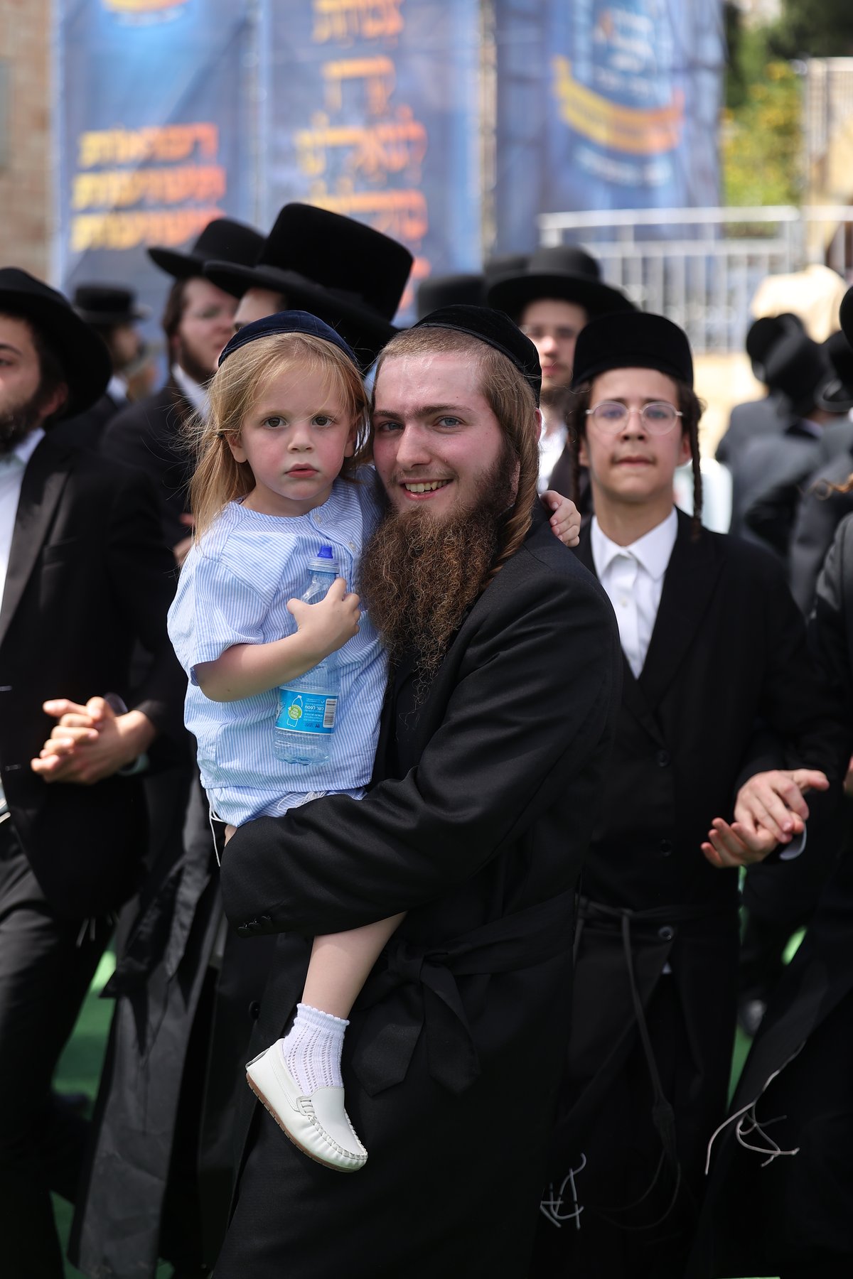 הילולת הרשב"י בחצר ההילולא במתחם שמעון הצדיק בירושלים