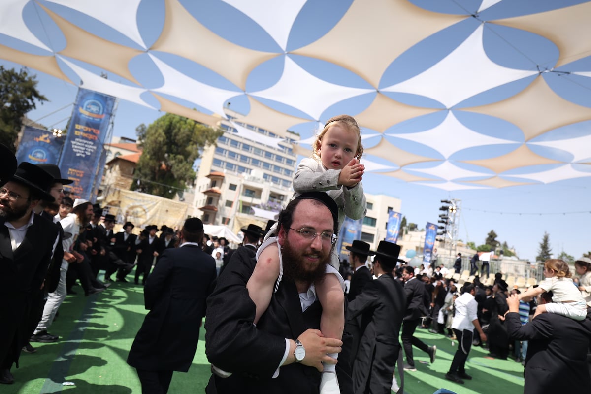 הילולת הרשב"י בחצר ההילולא במתחם שמעון הצדיק בירושלים