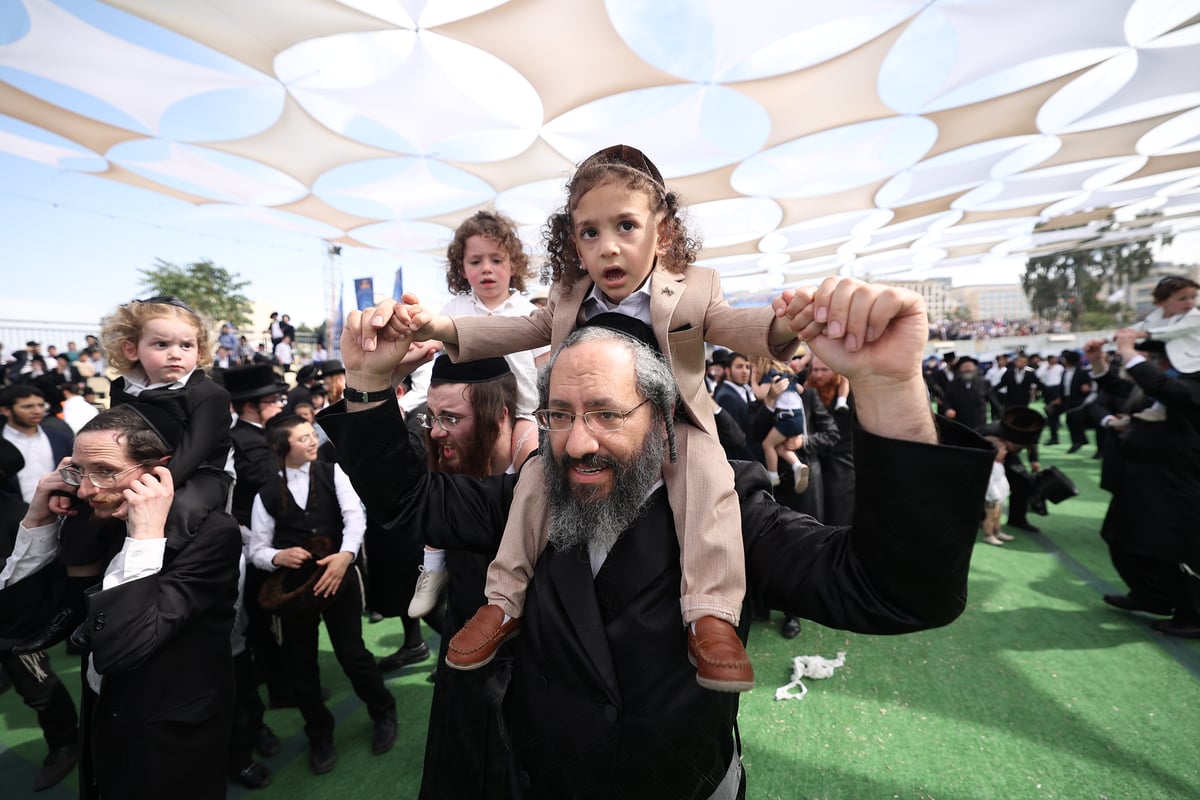 הילולת הרשב"י בחצר ההילולא במתחם שמעון הצדיק בירושלים