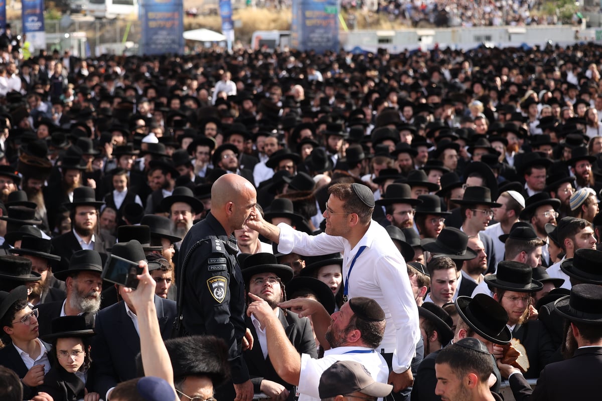 הילולת הרשב"י בחצר ההילולא במתחם שמעון הצדיק בירושלים