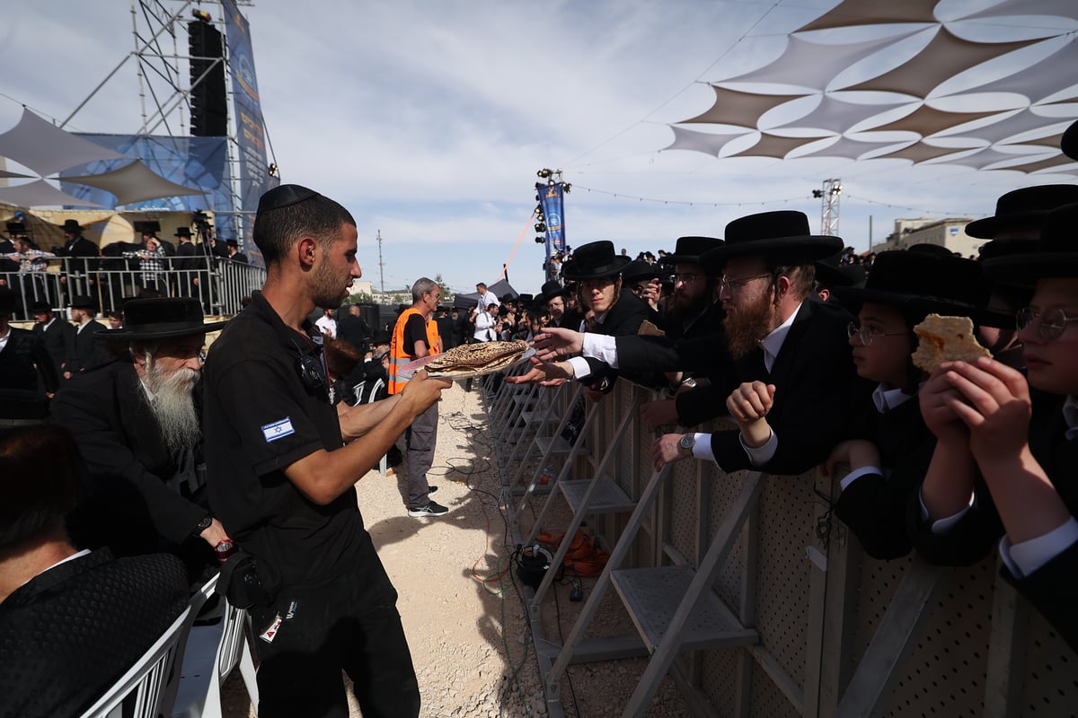 הילולת הרשב"י בחצר ההילולא במתחם שמעון הצדיק בירושלים