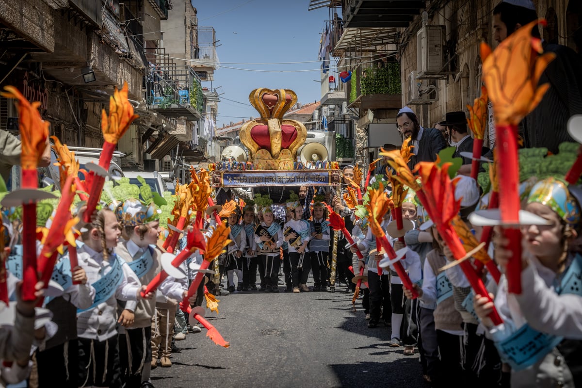 ילדי תולדות אהרן ערב חג השבועות