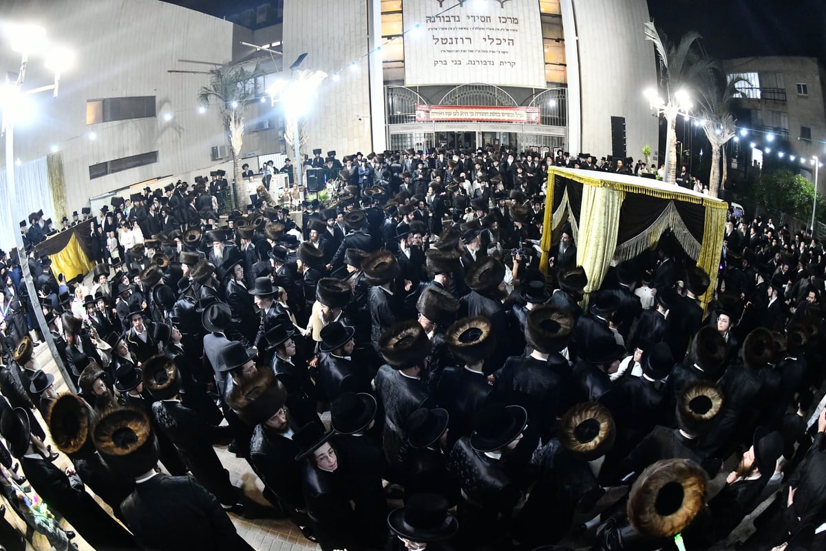 נעילת החג בחצה"ק נדבורנה