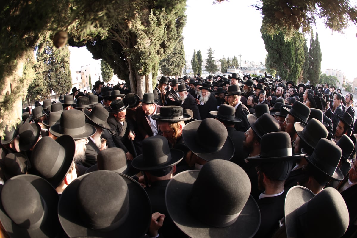 הלוויית הרבנית הצדקנית מגור ע"ה