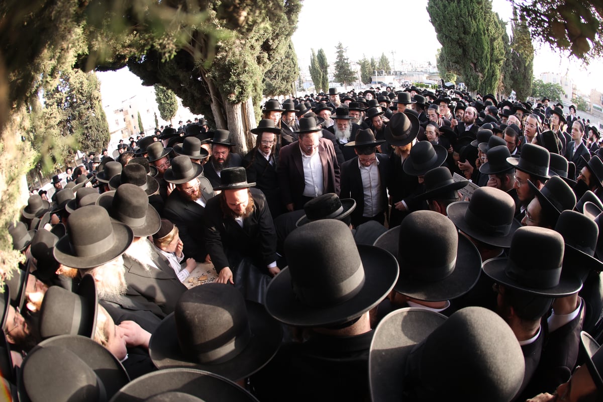 הלוויית הרבנית הצדקנית מגור ע"ה