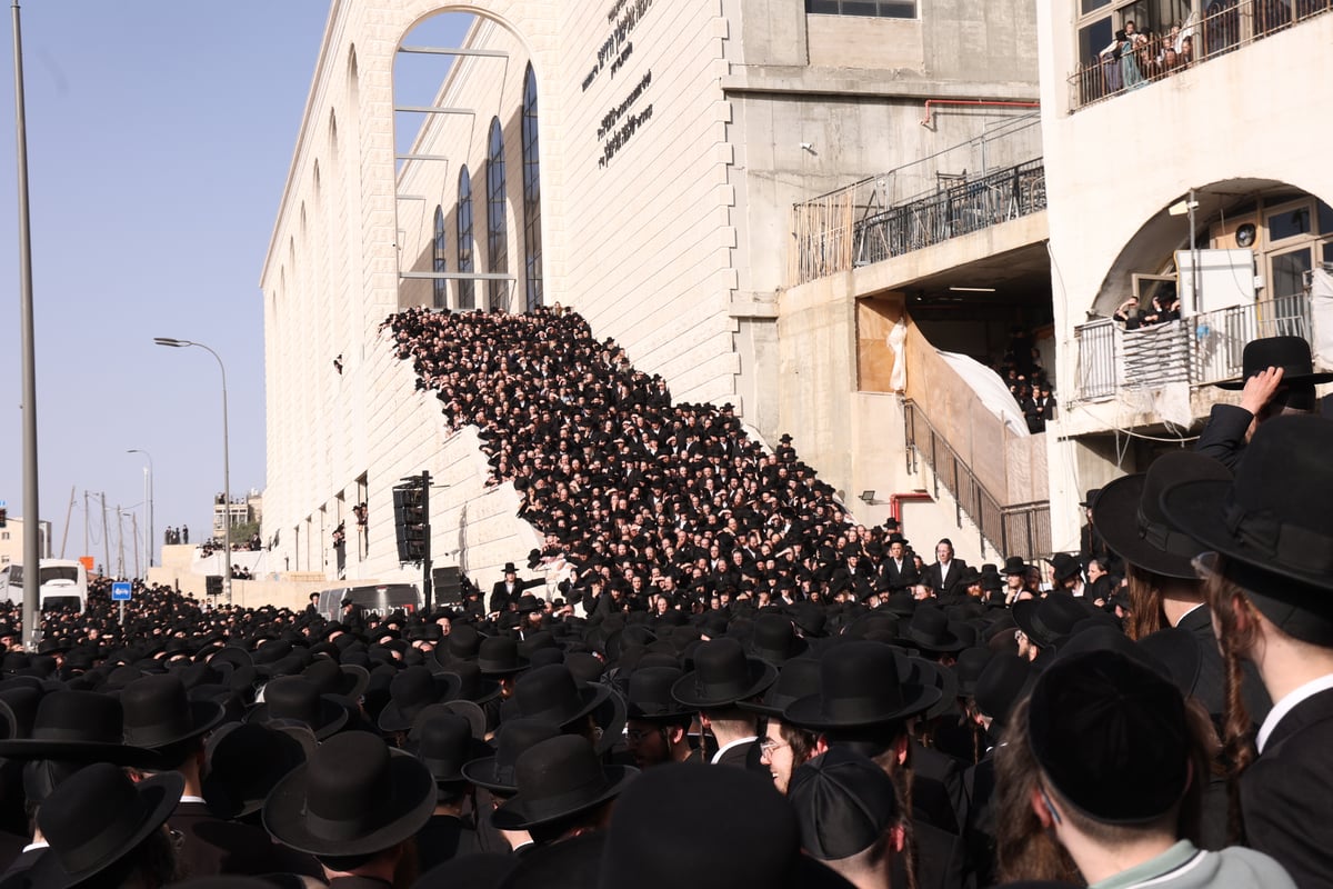 הלוויית הרבנית הצדקנית מגור ע"ה