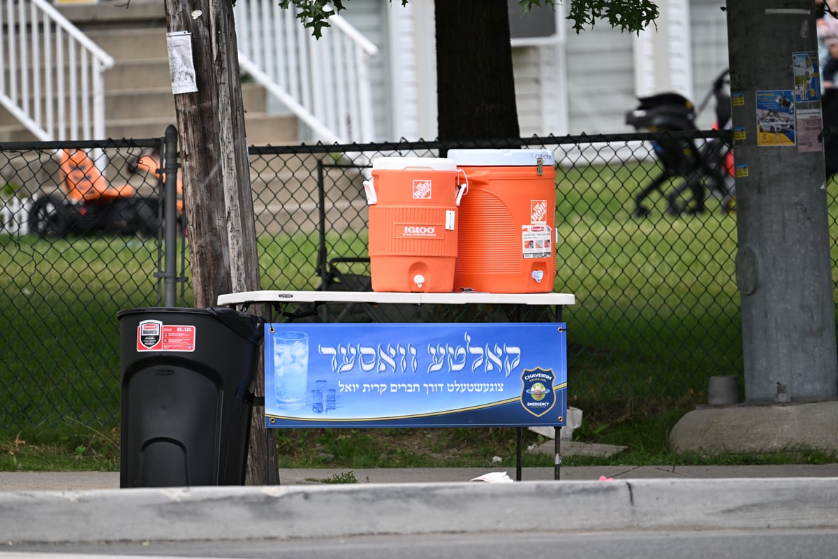 ערב יו"ט בחצה"ק סאטמר