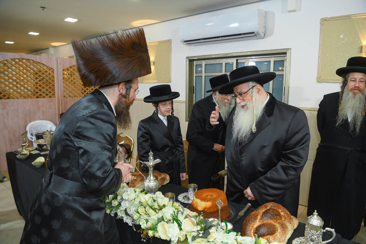 שמחת הבר מצווה לנכד האדמו"ר מזלוטשוב 