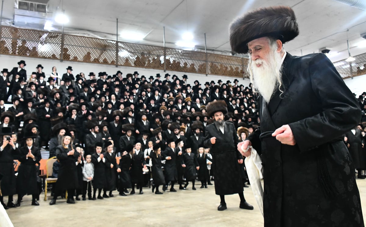 שמחת בית מכנובקא בעלזא - קרעטשניף - ווערצקי