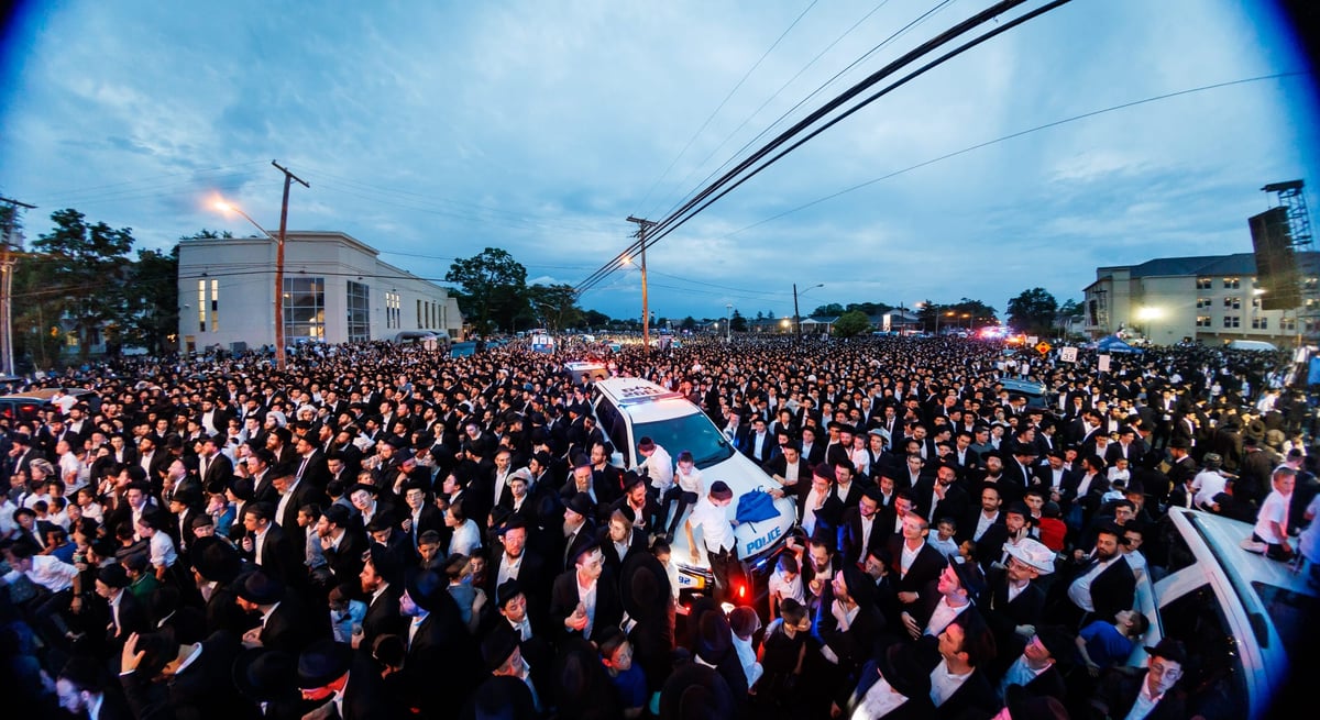 עוצמה אדירה בליקווד: רבבות קיבלו בהתרגשות את פני גדולי ישראל וראשי הישיבות | תיעוד