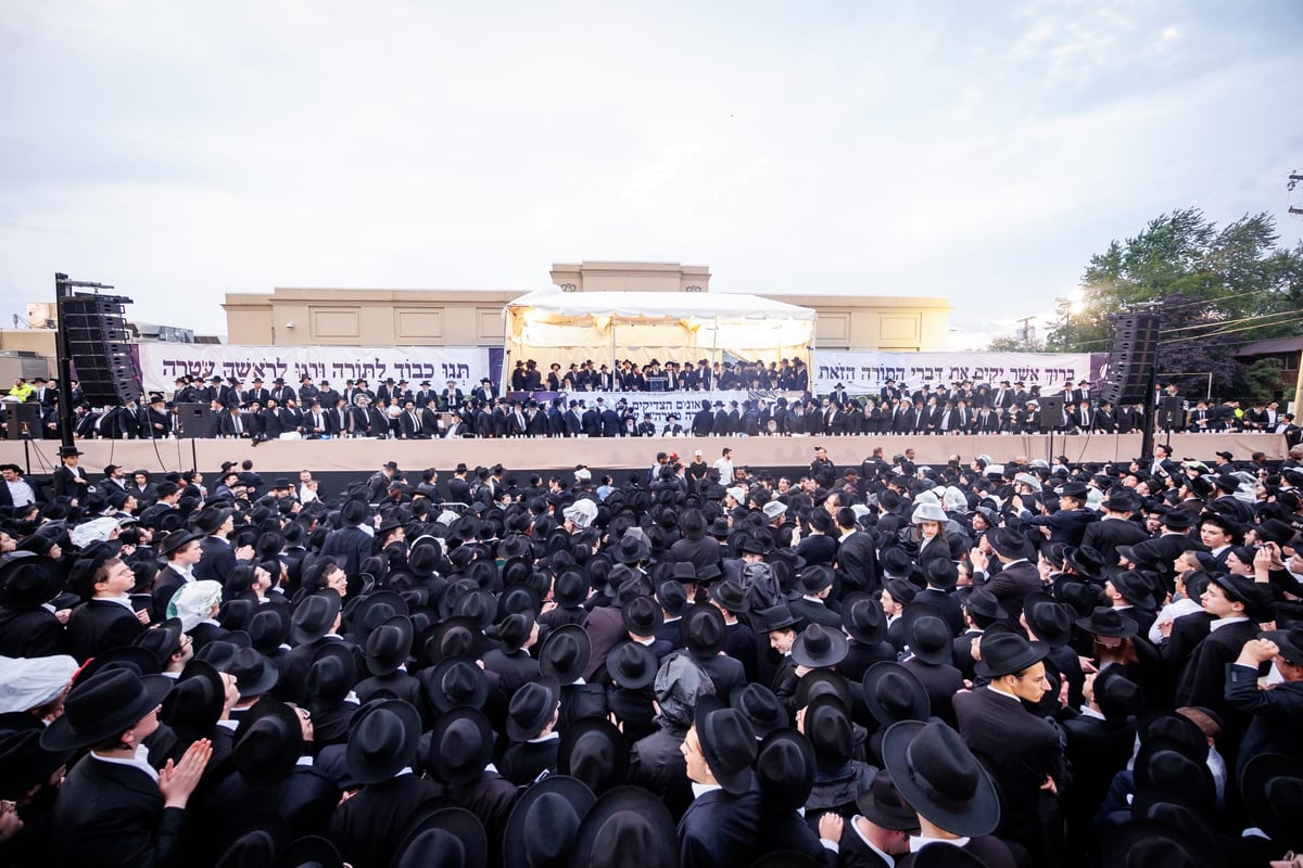 עוצמה אדירה בליקווד: רבבות קיבלו בהתרגשות את פני גדולי ישראל וראשי הישיבות | תיעוד