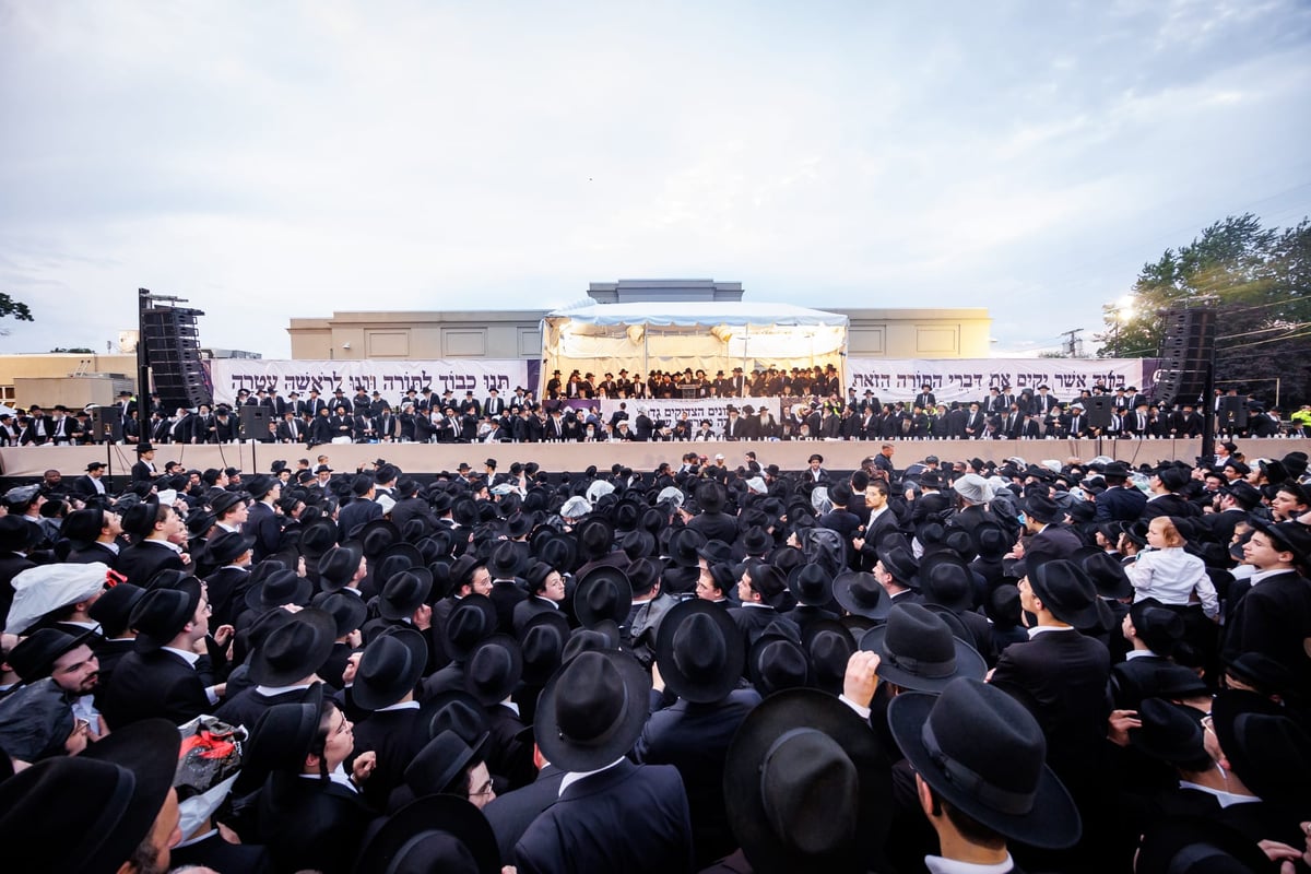 עוצמה אדירה בליקווד: רבבות קיבלו בהתרגשות את פני גדולי ישראל וראשי הישיבות | תיעוד