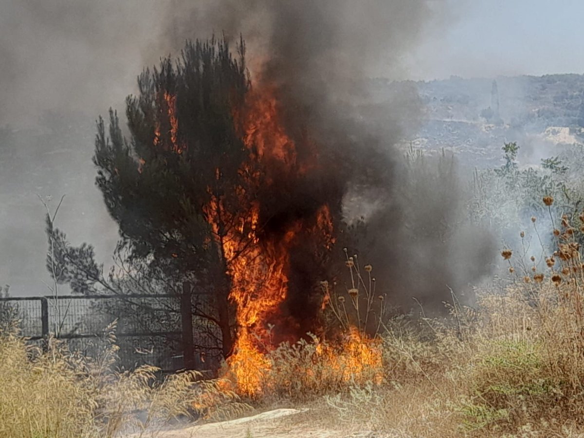 השריפות בצפון הארץ כתוצאה מהתפוצצות כטב"מים ושברי מיירטים