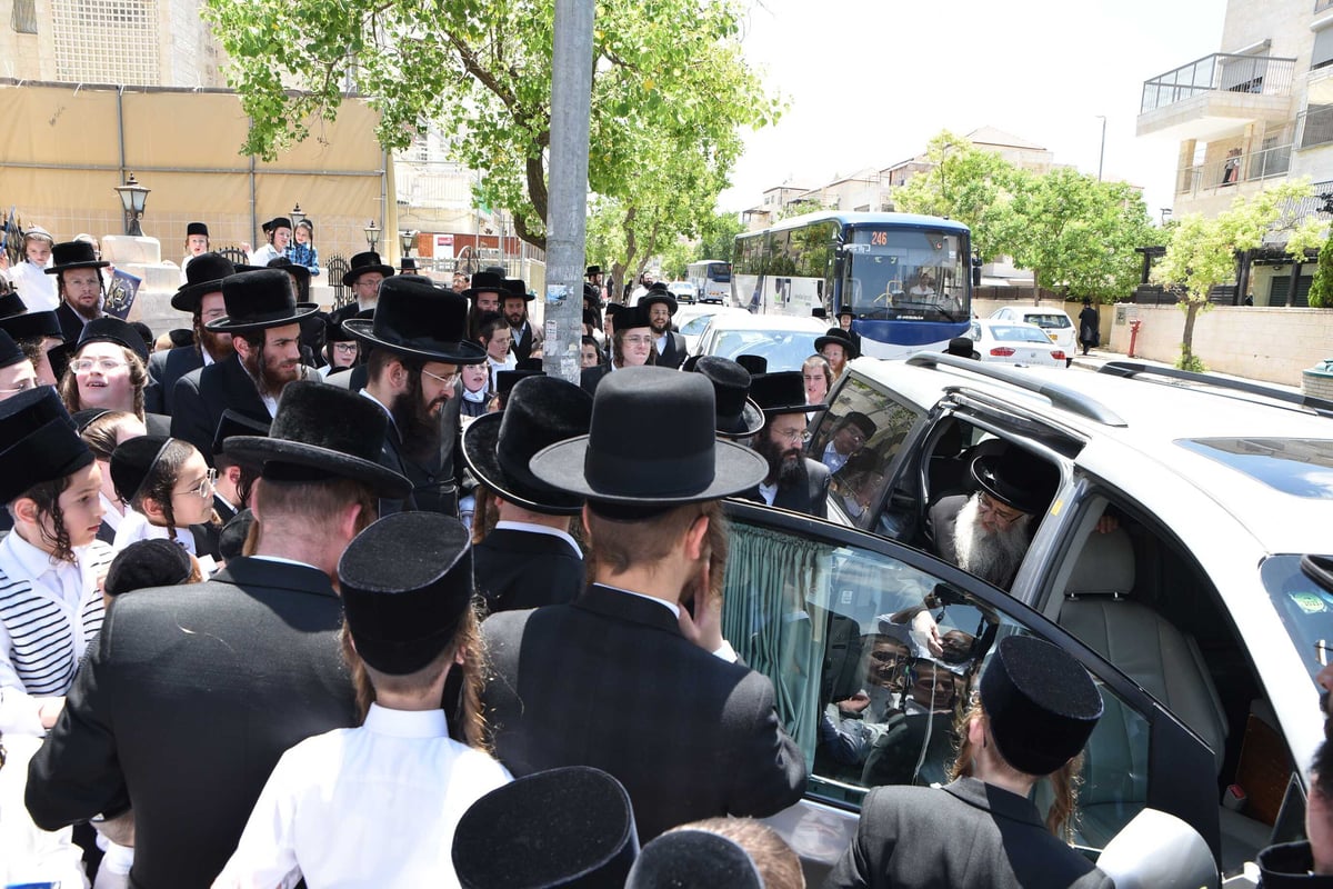 האדמו"ר מויז'ניץ בביקור בביתר