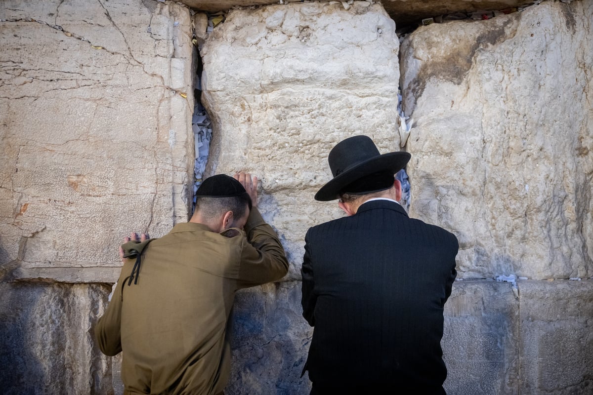 כבר ביום ראשון הקרוב: אלפי תלמידי ישיבות צפויים לקבל צווים ראשונים לגיוס לצה"ל