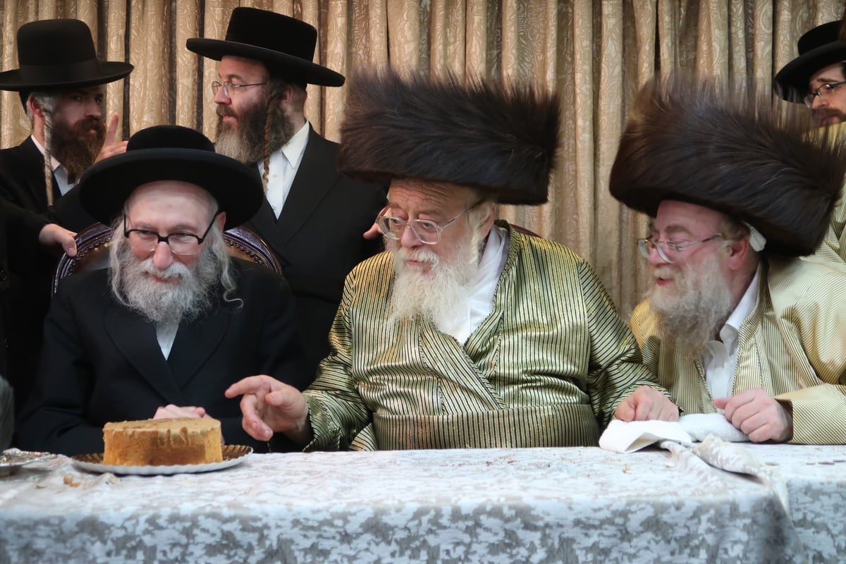 דוגמה אישית | שמחת הבר מצווה לנכד האדמו"ר • תיעוד