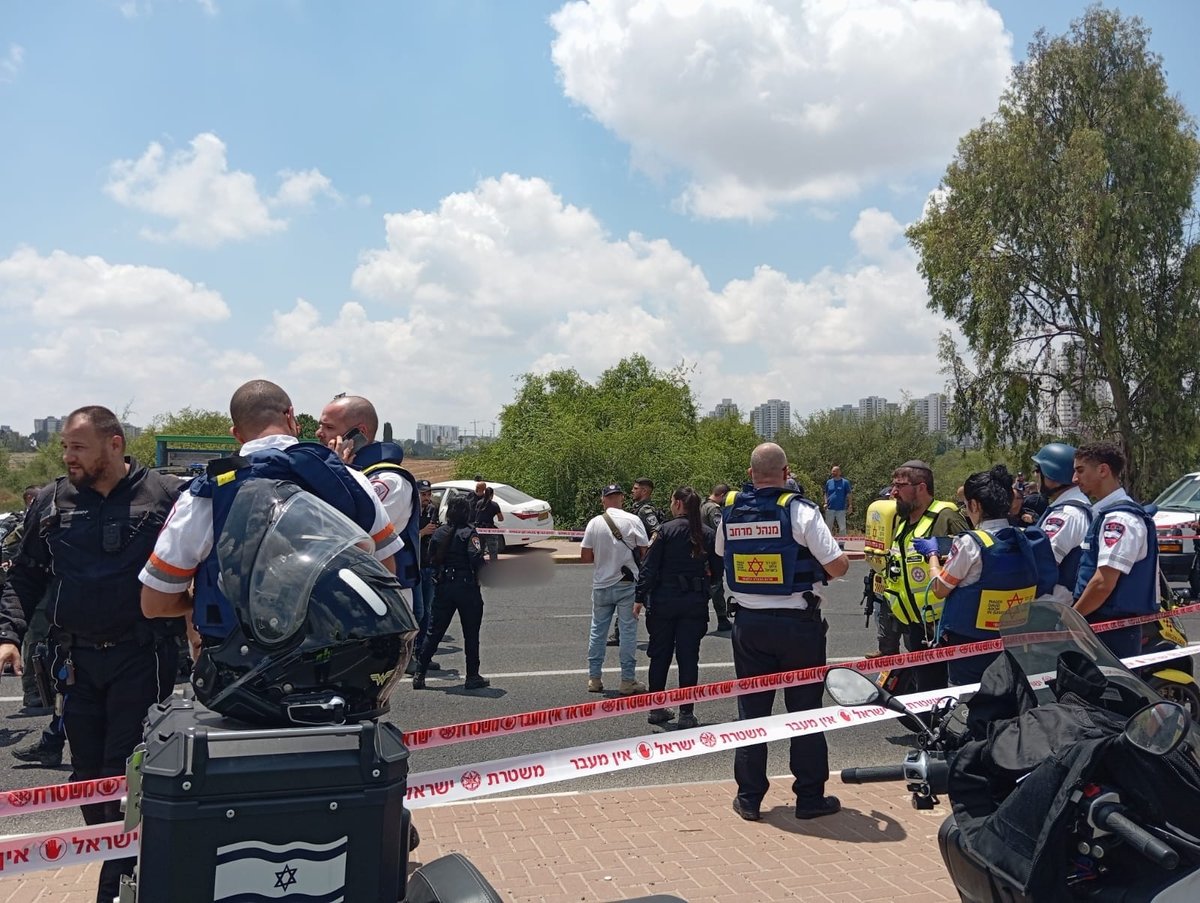 פיגוע משולב בלב הארץ: מחבל דרס וירה ליד צריפין - ופצע 4 ישראלים, בהם 1 במצב אנוש