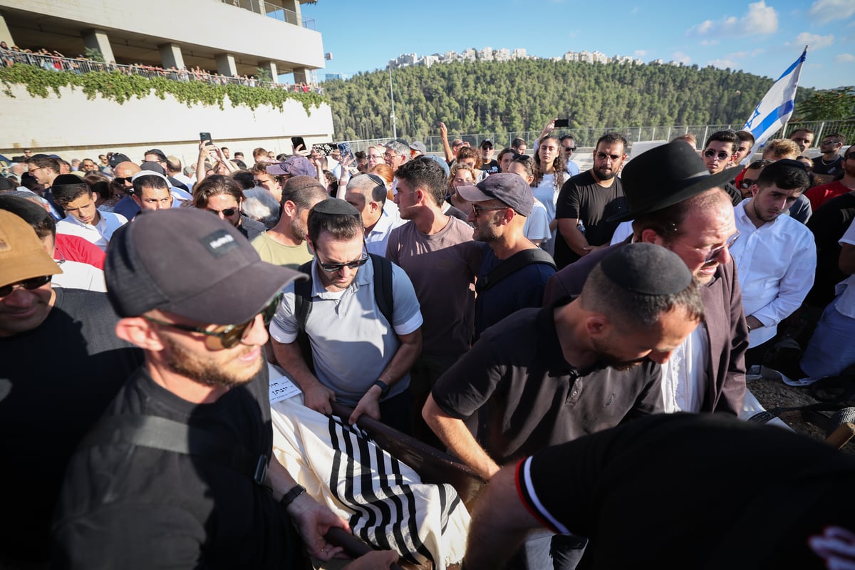 הלווית הרש גולדברג-פולין הי"ד