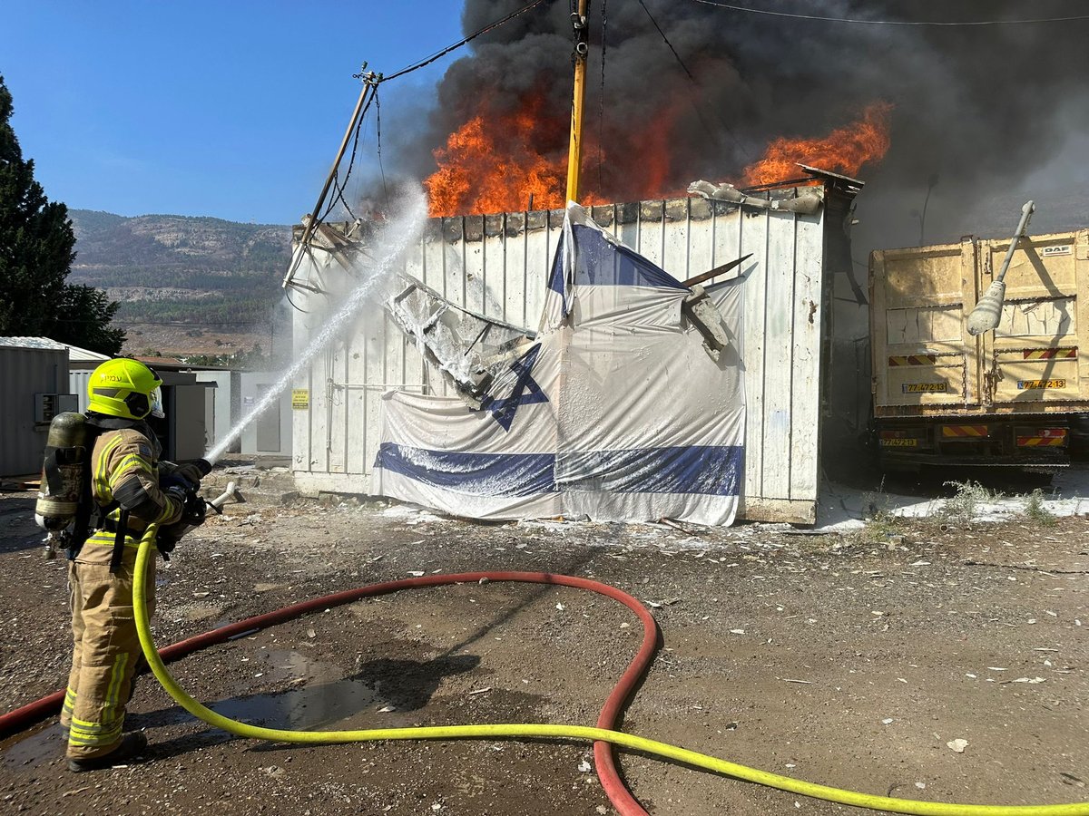 חיזבאללה שיגר כטב"מים לעבר בסיס השייטת בעתלית | דיווח סורי: חיה"א תקף בנמל טרטוס