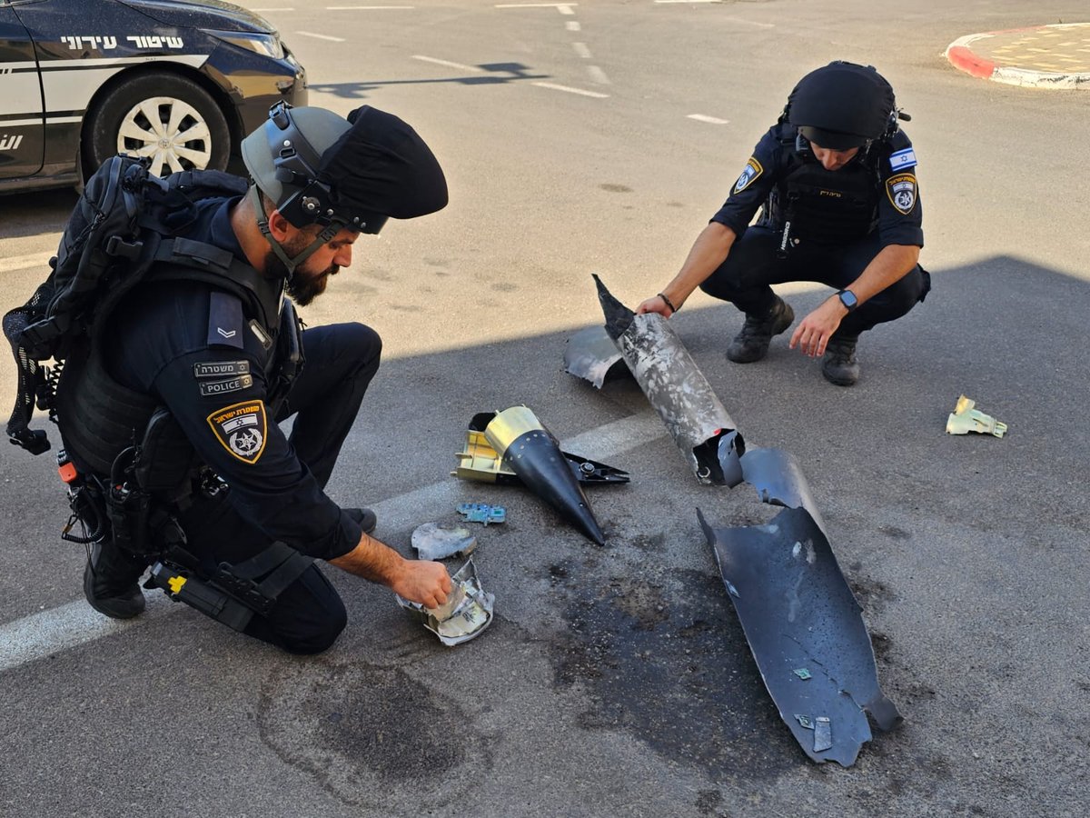 פעילות השוטרים בזירת נפילת רסיסים בנוף הגליל