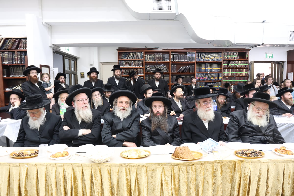 מסיבת חומש בת"ת סאטמר בירושלים