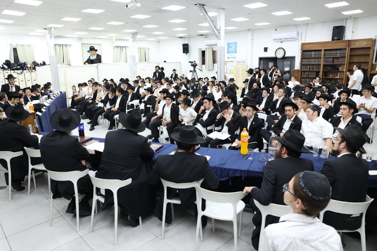 תלמידי ישיבת חב"ד בבית שמש, במבחן פומבי 