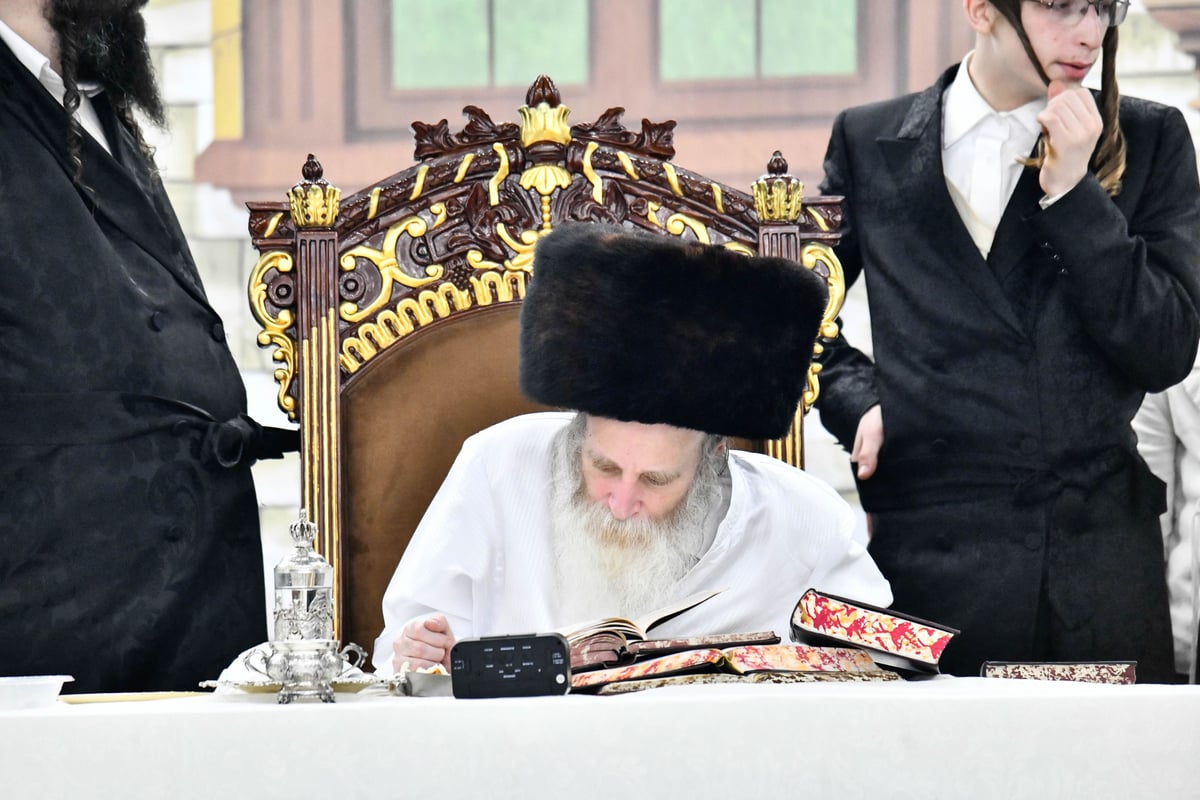 נעילת החג ראש השנה אצל הגרי"מ מורגנשטרן