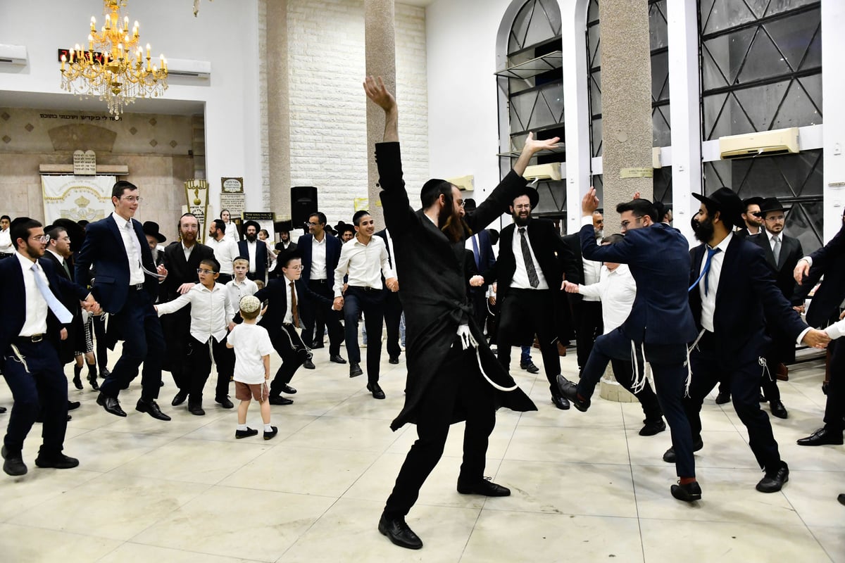 שמח בית השואבה בביהמ"ד המרכזי בשיכון ה' 