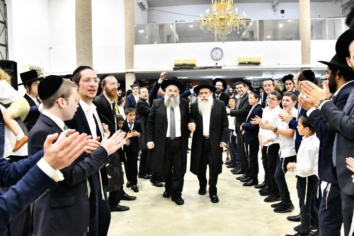 שמח בית השואבה בביהמ"ד המרכזי בשיכון ה' 