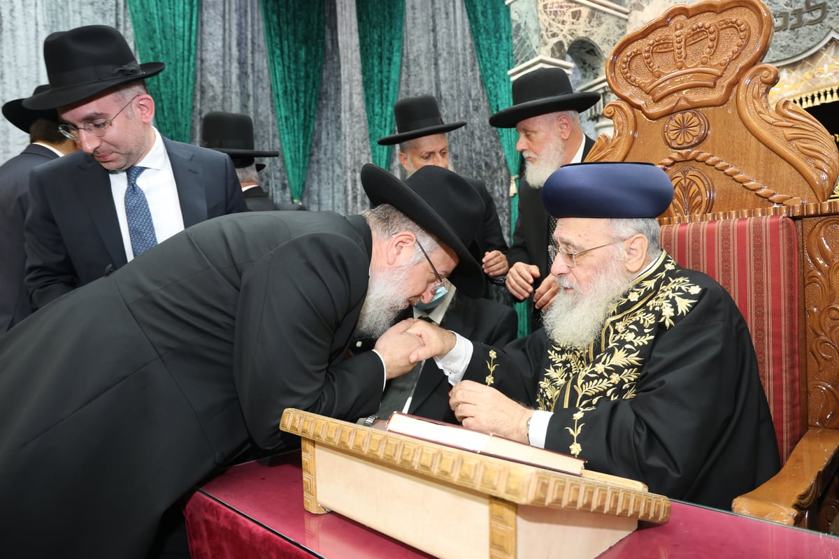 המונים ב'הקבלת פני רבו' המרכזית לראש"ל הגר"י יוסף | צפו