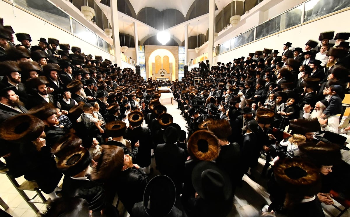 הקפות שניות בחצה"ק נדבורנה 