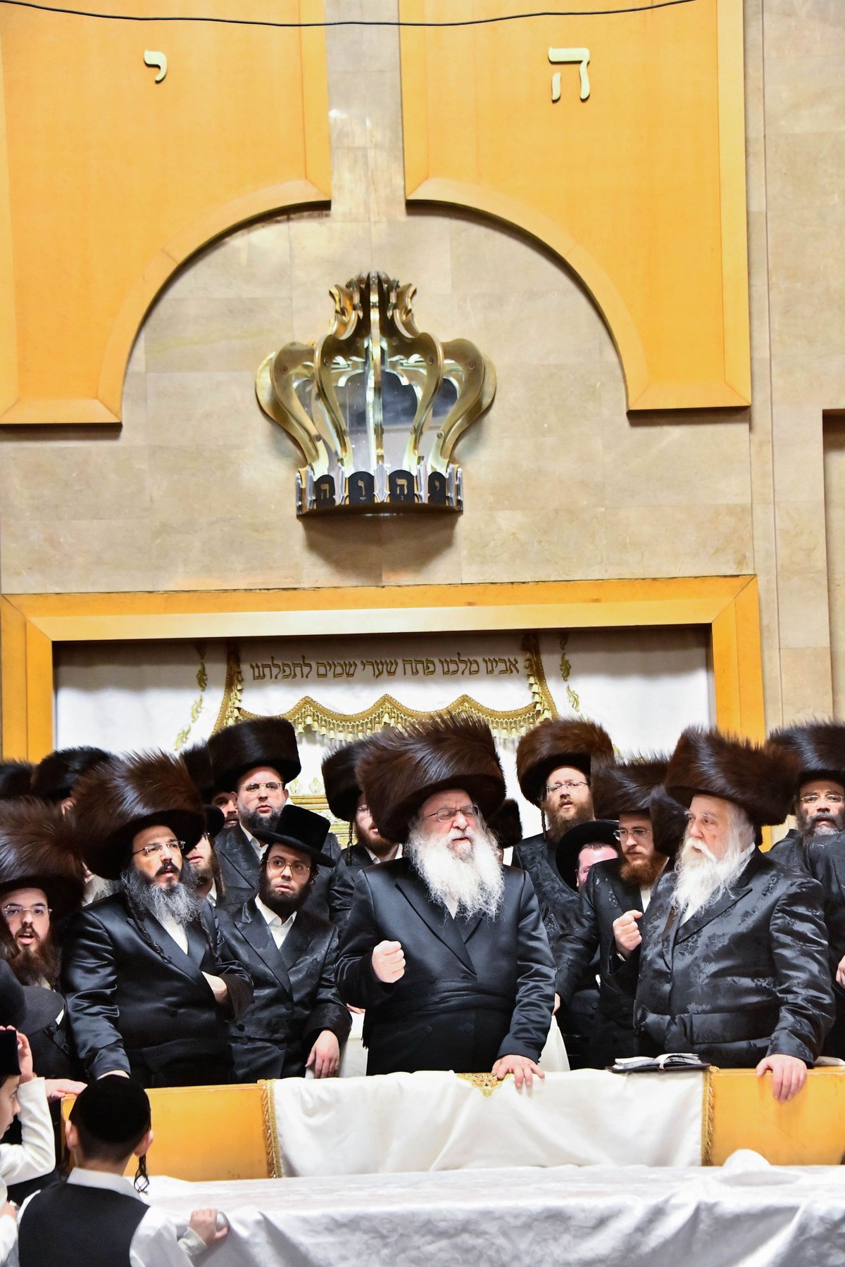 הקפות שניות בחצה"ק נדבורנה 