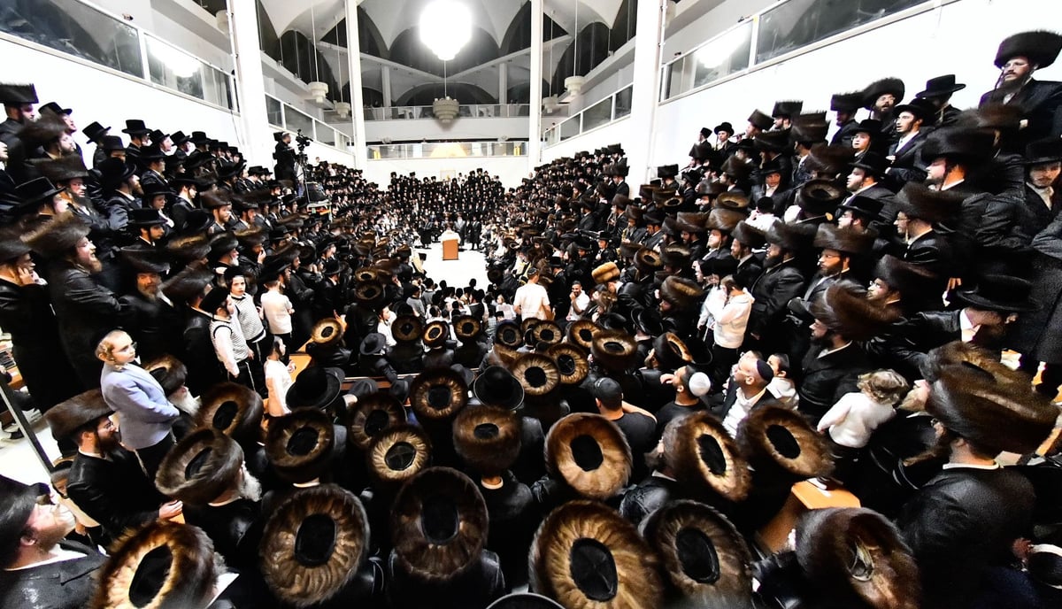 הקפות שניות בחצה"ק נדבורנה 