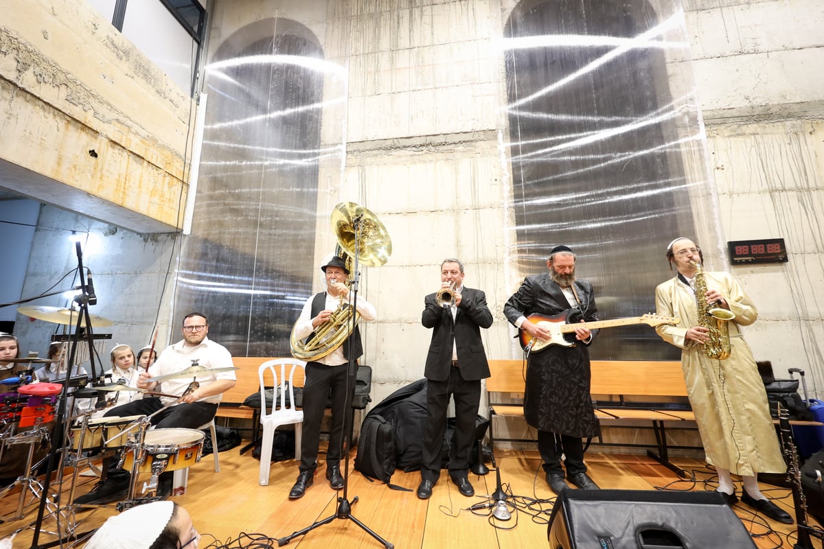 חנוכת הבית לביהמ"ד תולדות אהרן בבית שמש